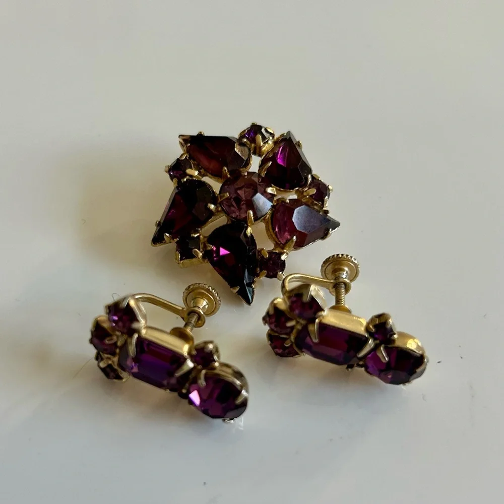 GORGEOUS vintage brooch and earrings set